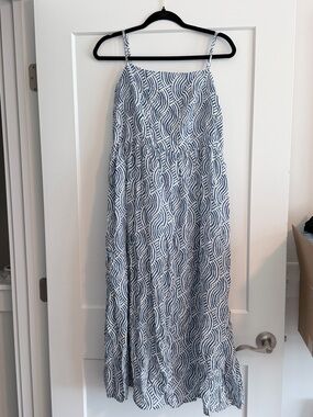 H&M Blue and White Wave-Print Maxi Dress